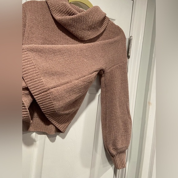 Pink Rose Size M Mauve Cowl Neck Long Sleeve Cropped Soft Chenille Knit Sweater - Picture 7 of 12